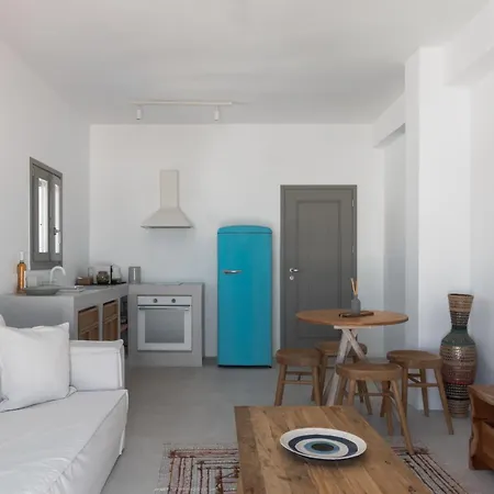 Siora Of Paros - Ammiralis & Castelis بيت للعطل